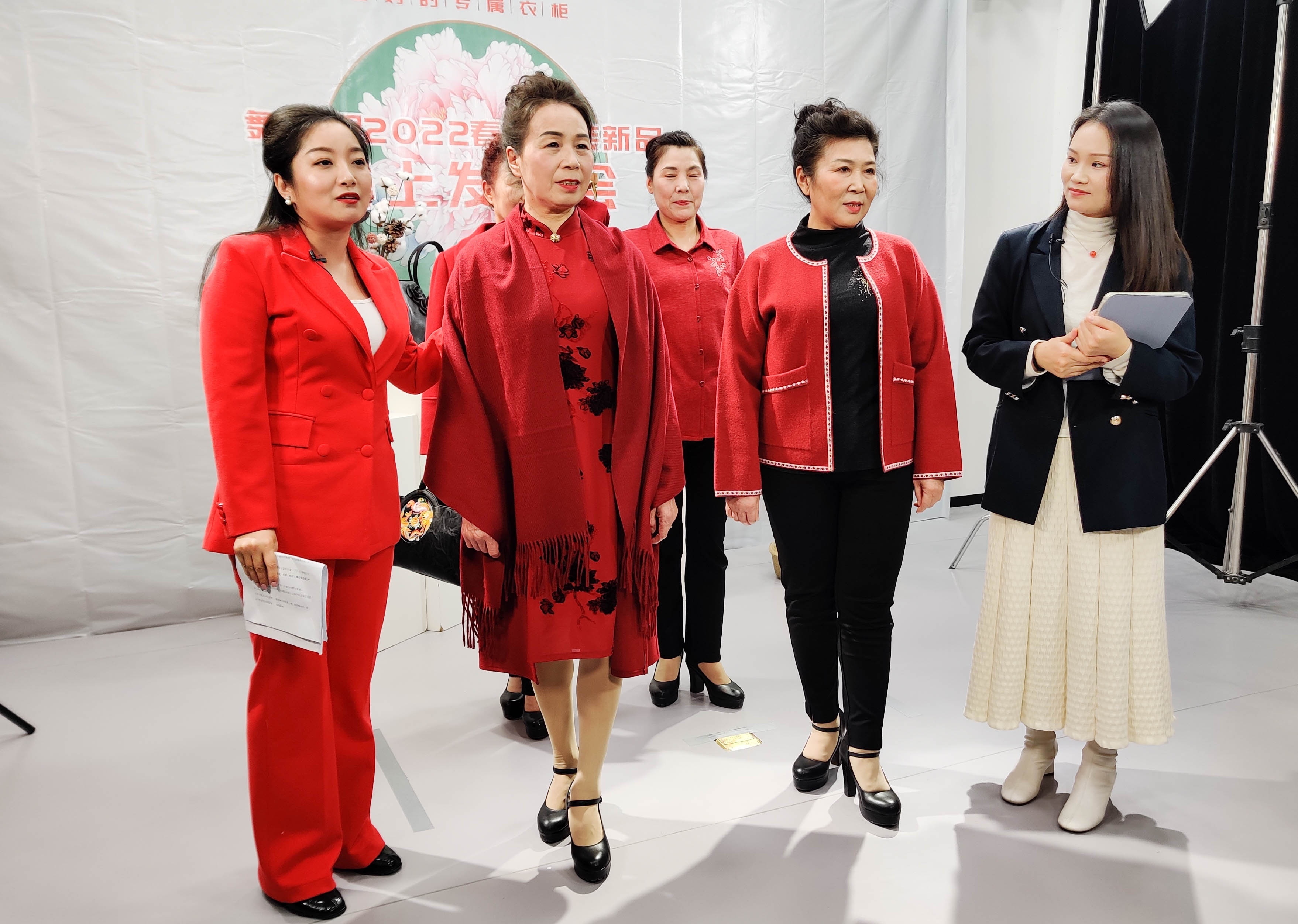 新品发布|舞极限服装首次公开发布！50余款，超100件，快来看看哪件你最喜欢！